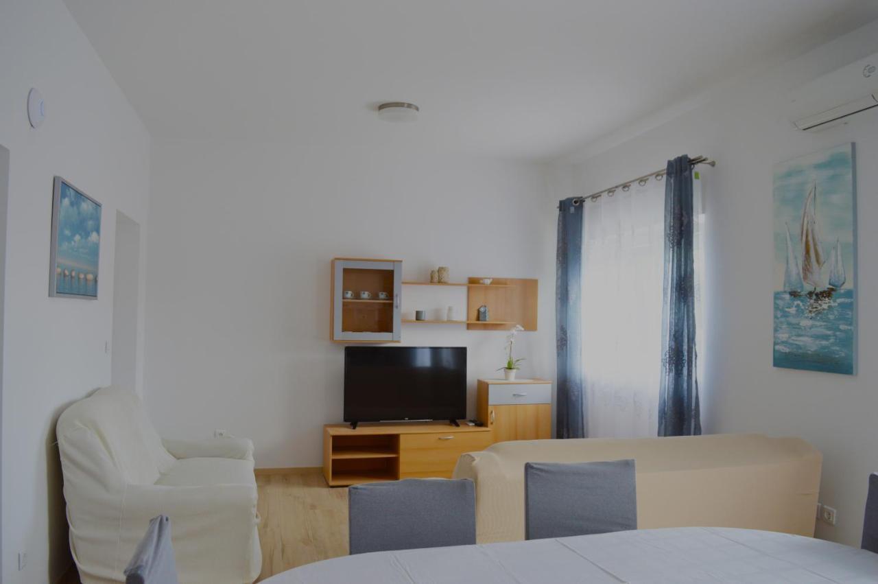 Apartments Vinka Podstrana Eksteriør billede